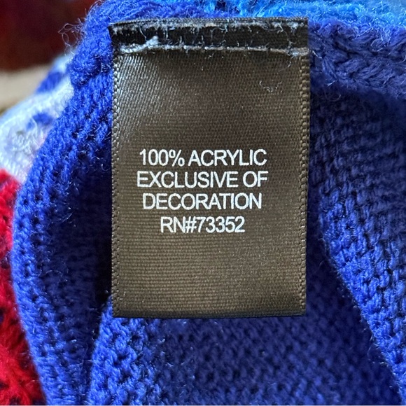 33 Degrees Pug Santa Ugly Christmas Sweater Size XL - Picture 6 of 8